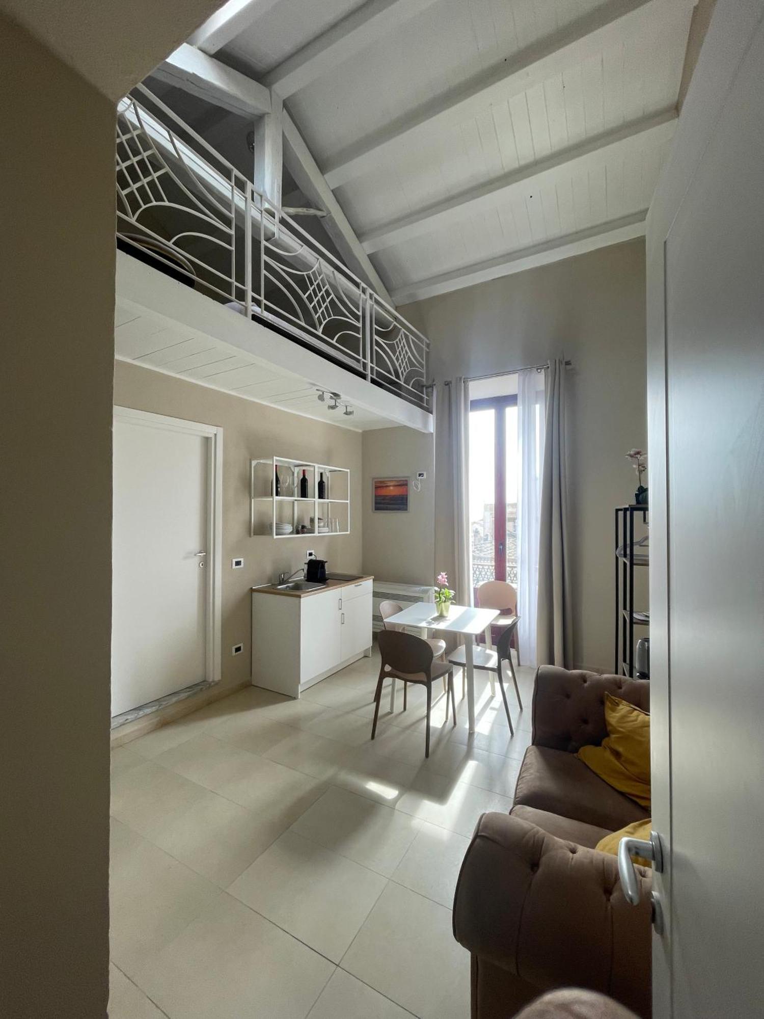 Appartamento Suite Sardinia Holiday Cagliari Eksteriør billede